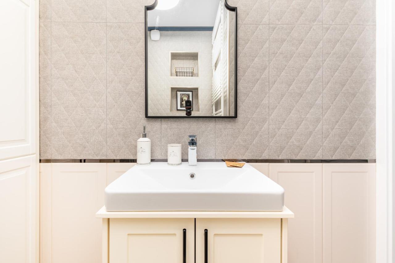 Fort Wola 12A By Homeprime Warsawa Bagian luar foto